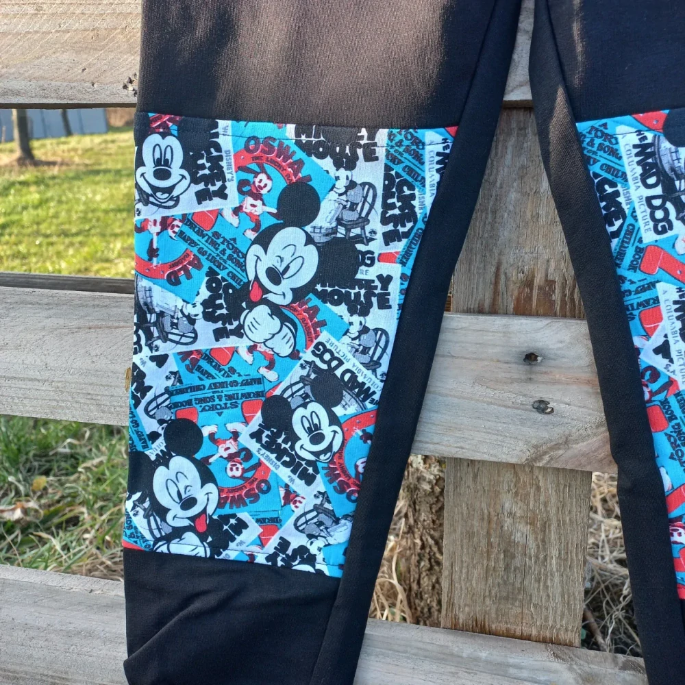 Tepláky Mickey černé vel.116